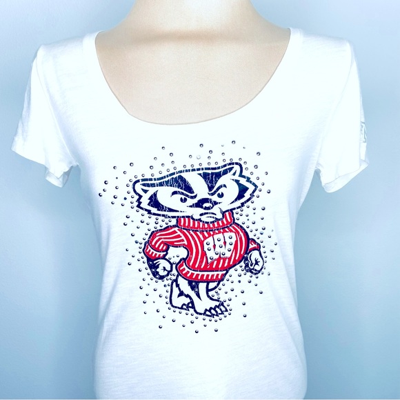 PINK Badgers game day studded half sleeve tee white M - Picture 9 of 9